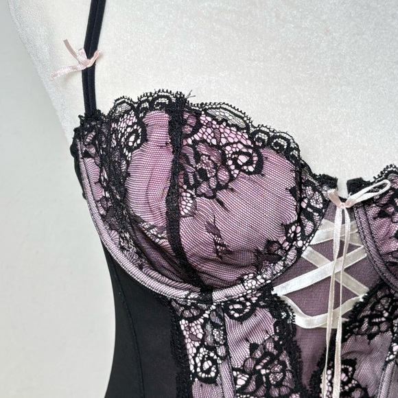 Mesh Lace Bow Corset with Underwire Bra - Picture 3 of 13